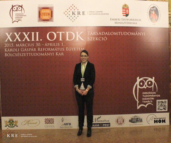 OTDK fal előtt készült képek